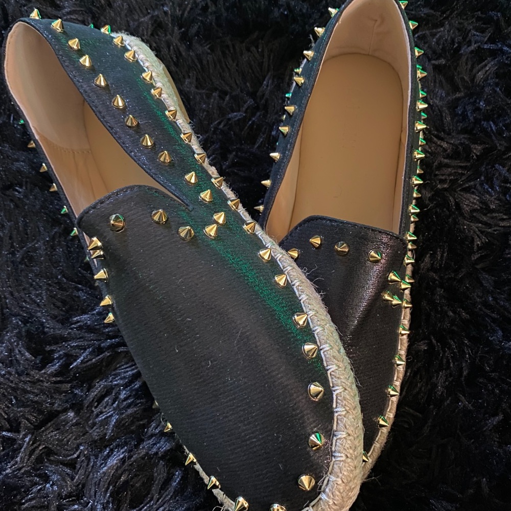 Women’s Spiked Slip-on Flats Business Casual
